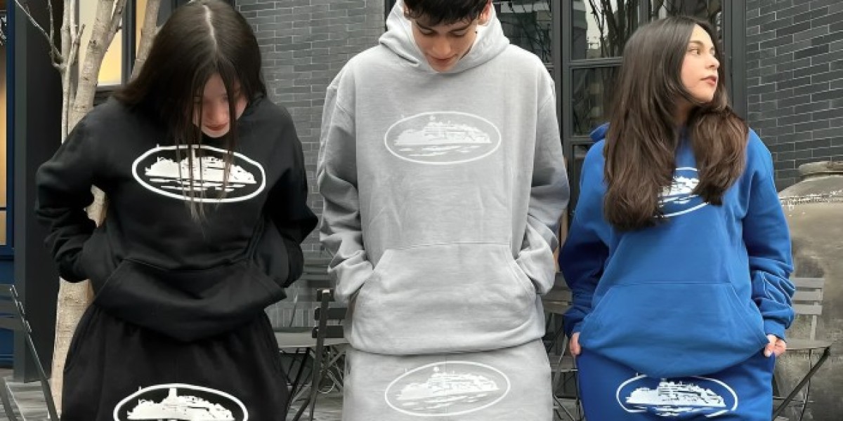 Exploring the Latest Zach Bryan Tour Merch & Corteiz Clothing Trends for 2025