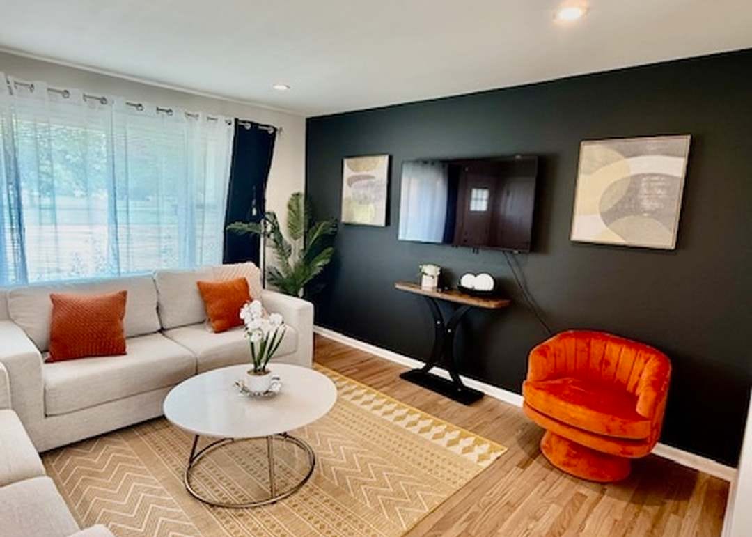 What’s the Difference Between an End Table and a Side Table in Bridgeview, Illinois? | by Five Star Furniture Store | Oct, 2025 | Medium