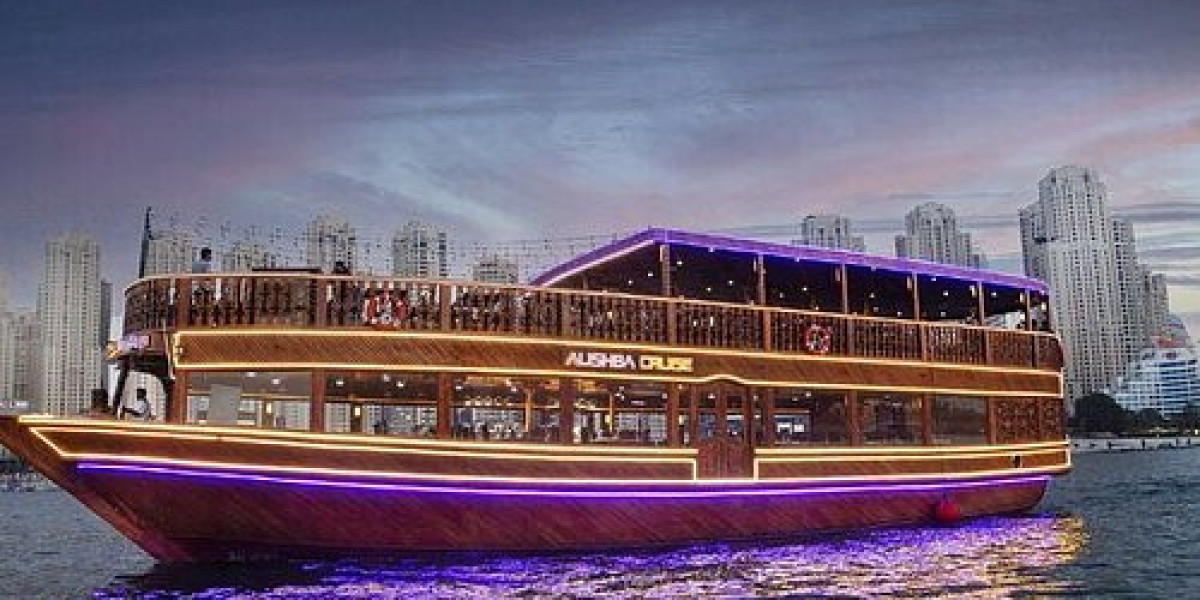 What Makes a Luxury Dinner Cruise Dubai Experience Truly Premium