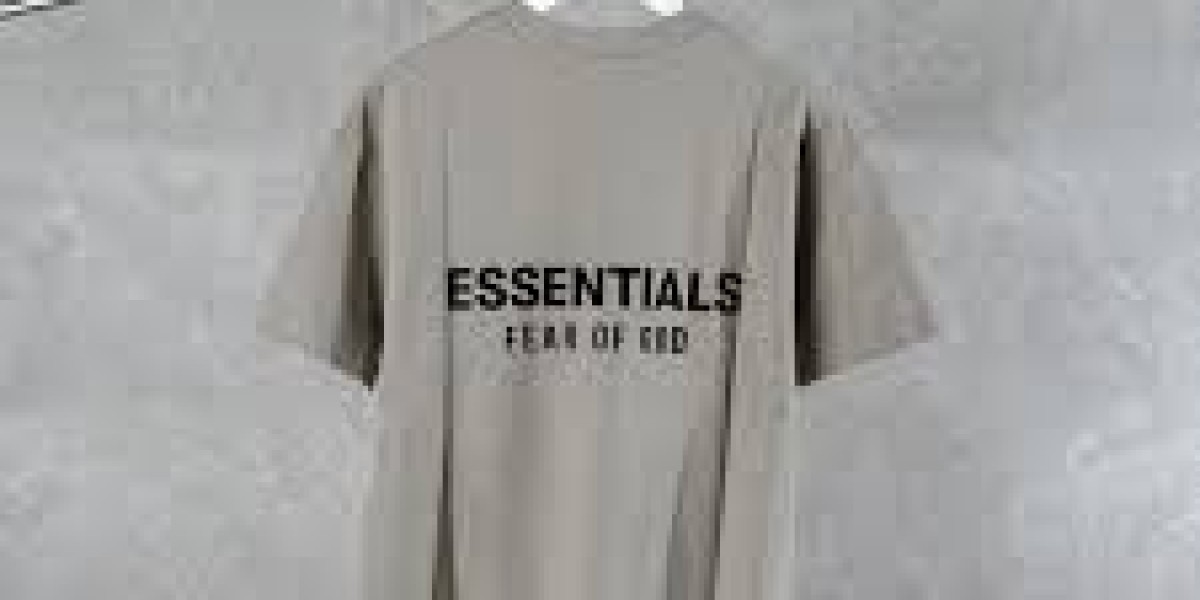 Refresh Your Clothing– Discover the essentials Hoodie Today