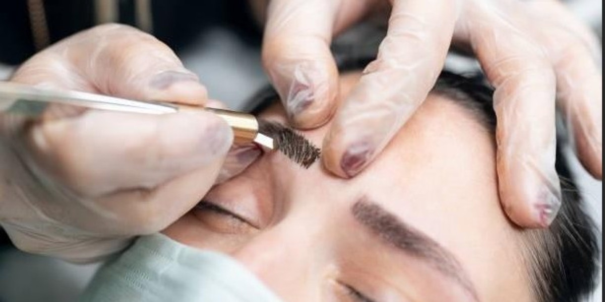 Brow Tinting Gone Wrong: The Most Common Color Mistakes and How Pros Avoid Them