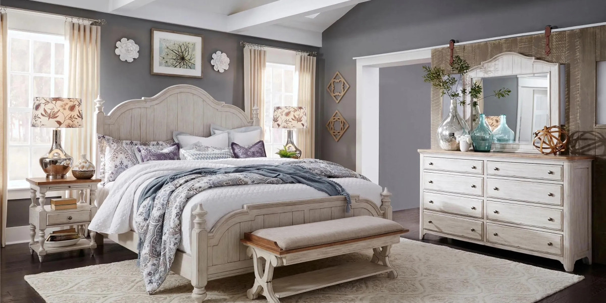 How Farmhouse Bedroom Sets Add Warmth to Spaces in the USA