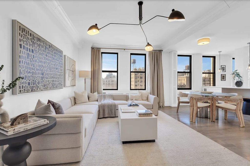 Modern Sectional Sofas for Entertaining Guests at Home in Hammond, Indiana