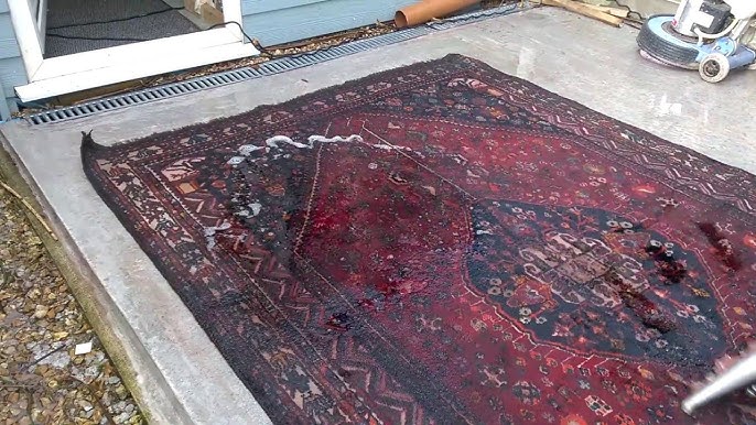 How Water Damage Affects Antique Rugs: Expert Care for Homes in Oak Park and Nearby Areas