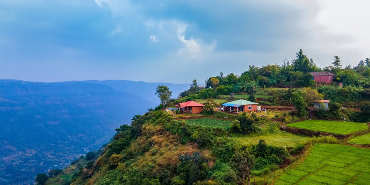 Villa in Mahabaleshwar with Pool: The Ultimate Choice for a Relaxing Hill Station Getaway